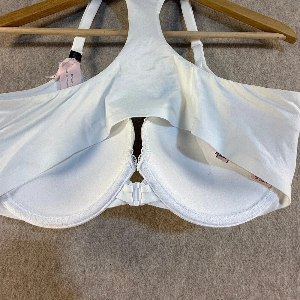 Victorias Secret Body by Victoria Push Up Bra White Racerback Close 36D nwt